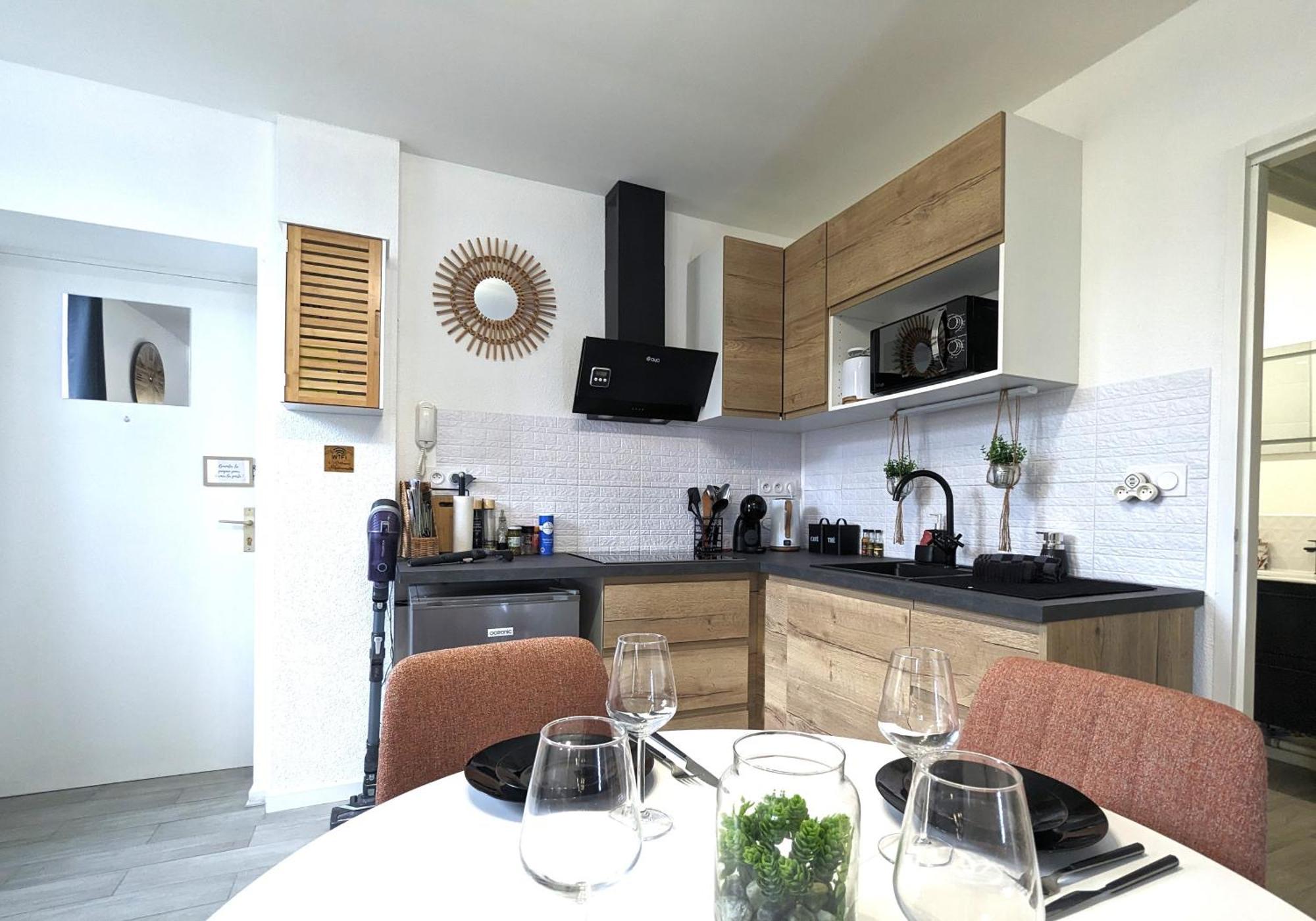 Bel Appartement Meximieux Centre Ville 2 Chambres ภายนอก รูปภาพ